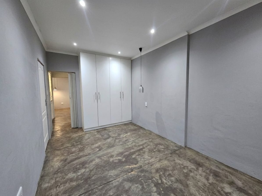 To Let 4 Bedroom Property for Rent in Kleinmond Western Cape